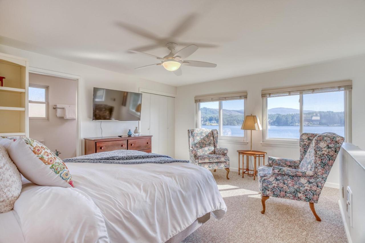 Regatta Park Lake House Λίνκολν Σίτι Εξωτερικό φωτογραφία