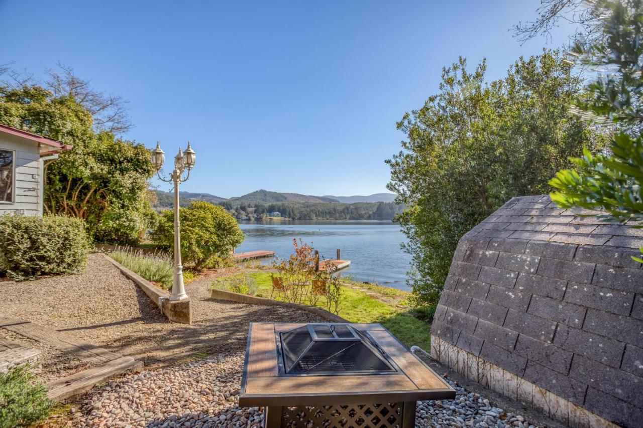 Regatta Park Lake House Λίνκολν Σίτι Εξωτερικό φωτογραφία