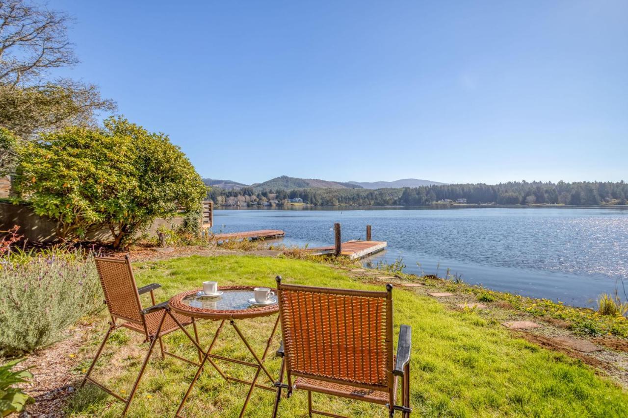 Regatta Park Lake House Λίνκολν Σίτι Εξωτερικό φωτογραφία