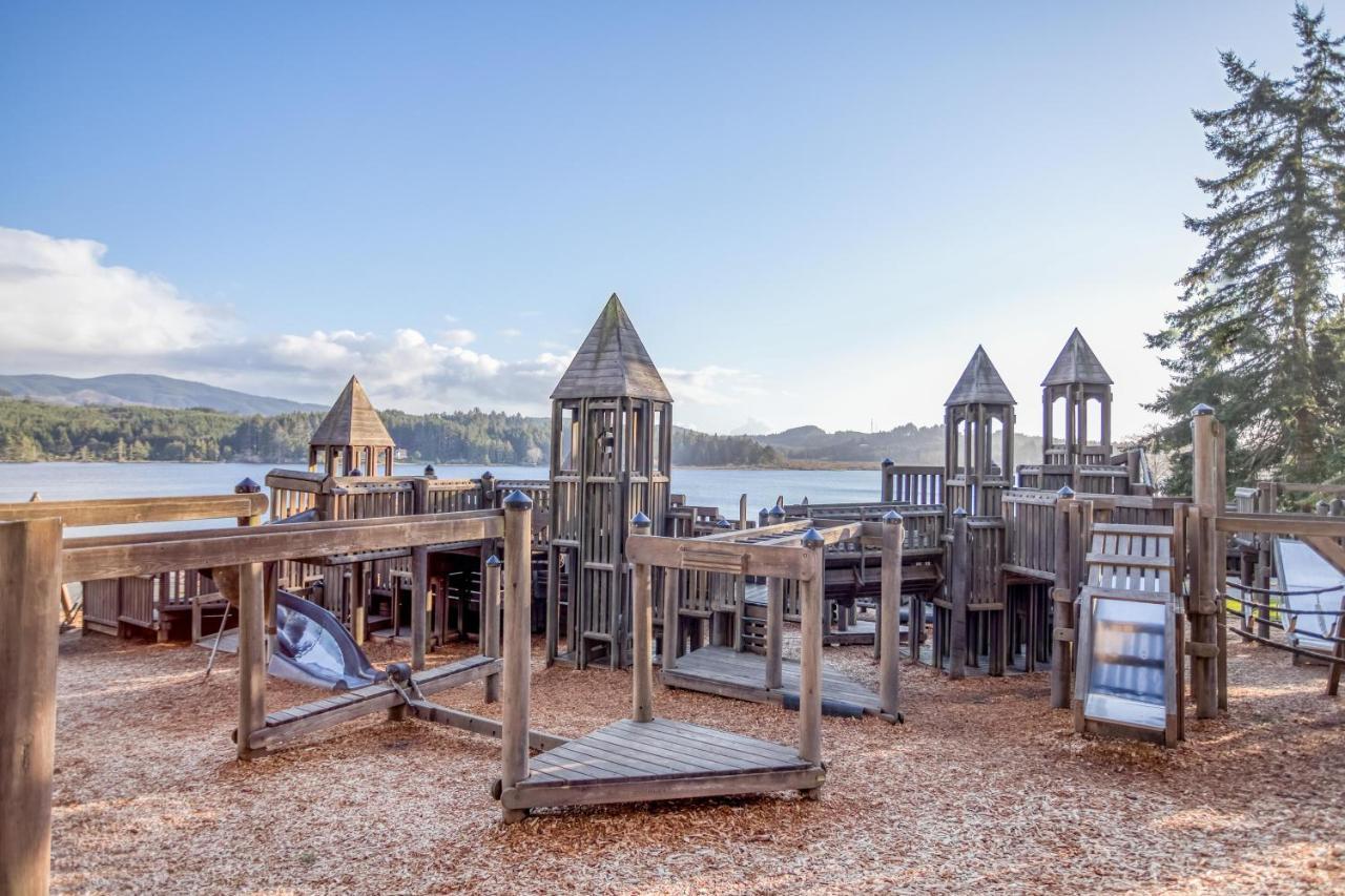 Regatta Park Lake House Λίνκολν Σίτι Εξωτερικό φωτογραφία